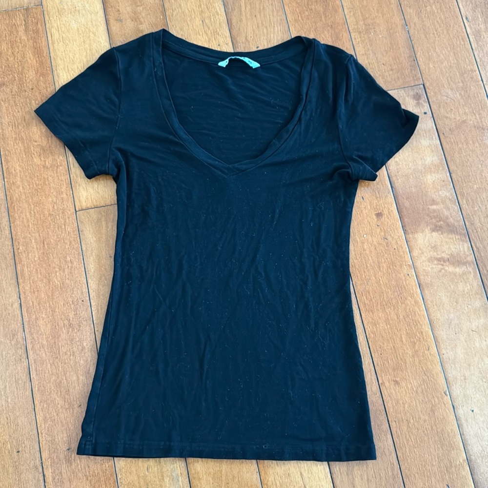 Clozos extra small black shirt short sleeves in veryy good condition